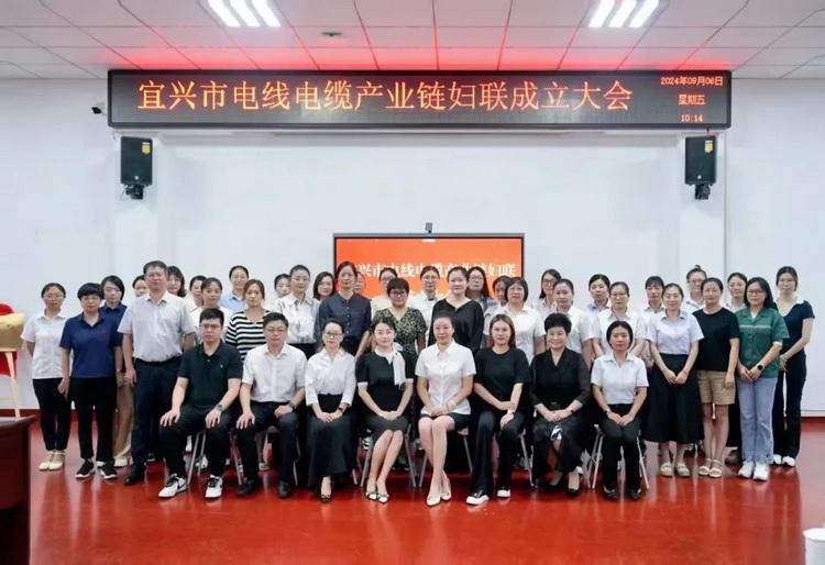 365英国上市公司股份引领责任担当 共筑“关爱童行”爱心桥梁